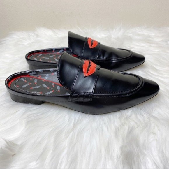 Zara Shoes - Zara Black Slip On Clogs Red Lips Size 7